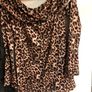 Ladies stunning shorts suit size XL Image 8