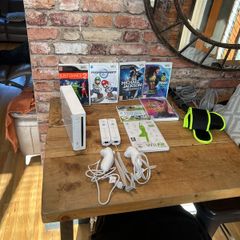 Nintendo wii with games