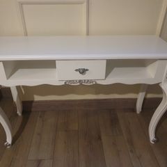 Console  table