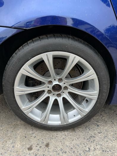 Breaking bmw m5 e60 5 series 2007 v10 5.0 s85b50