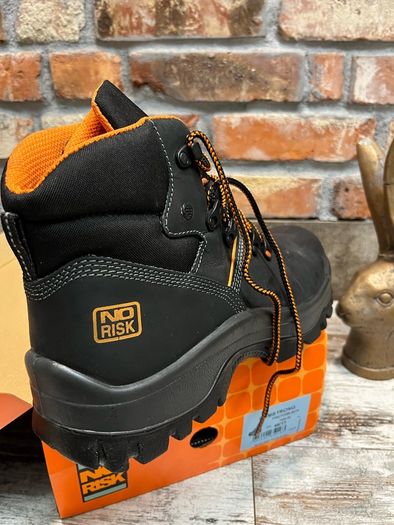 No Risk Armstrong Safety Boots size 46/11