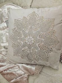 pale pink cushions