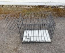 Dog crate