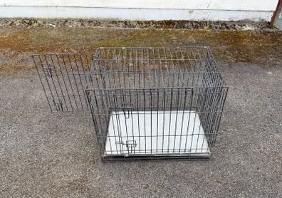 Dog crate