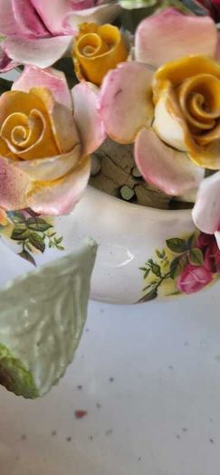 Royal Albert Old Country Roses Bone China Round Rose Bouquet