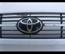 Toyota Carina E front grill