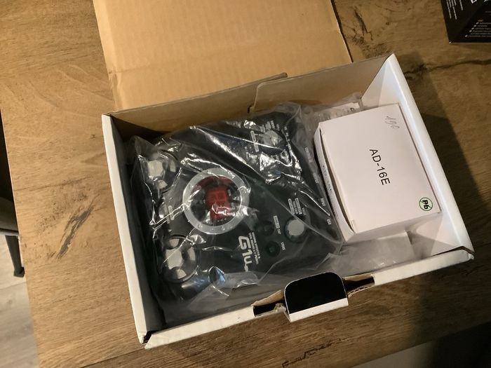 Zoom G1u (Usb) Guitar Multi-Effects Pedal box