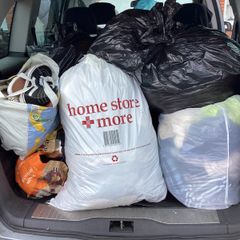 4 Bags of clothes in good condition for free
