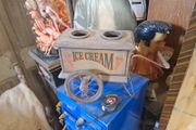 Vintage Display Ice Cream Cart