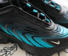 Brand New Never Worn Boys Nike Air Max Fire Trainers