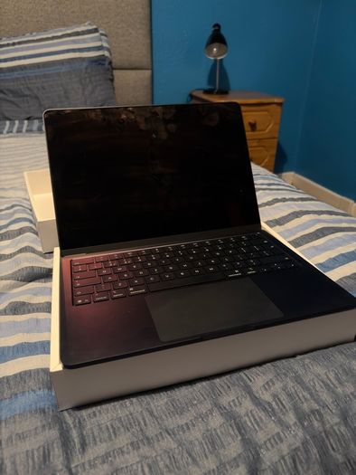 MacBook Air m5 13" (2025)