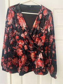 Pattern top by Very