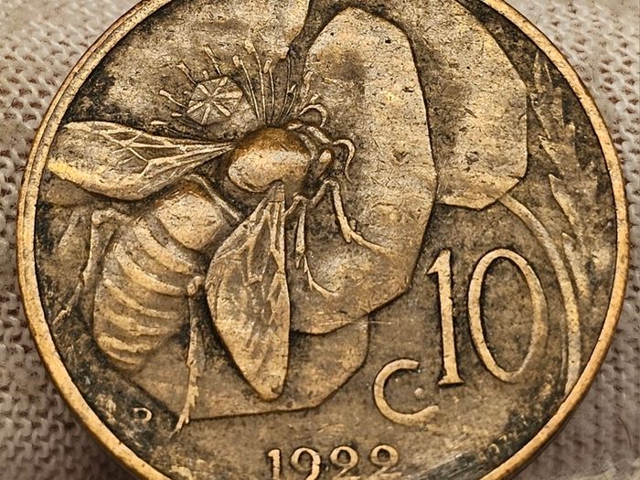 Italy 1922 10 Centimes Coin