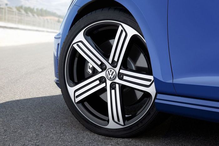 19" R Type black Alloys Seat Audi Skoda Vw 5x112