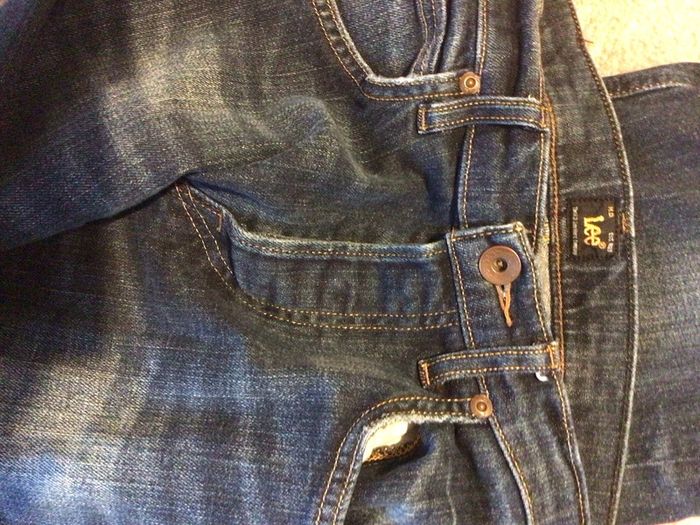 Mens Lee Jeans W28 L32 including post