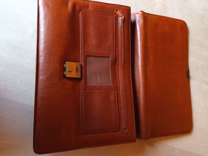 Leather Briefcase (unisex)