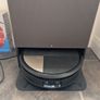 Roomba Max 706 Combo robot autoWash dock Image 3