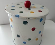 Emma Bridgewater biscuit tin