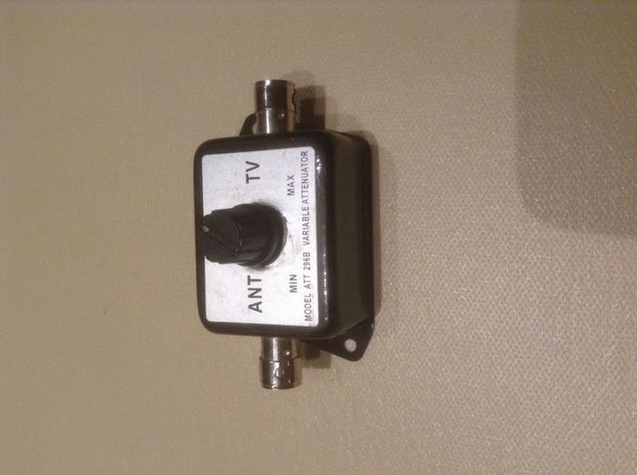 Variable attenuator , model ATT 296B