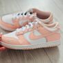 girls dunks size 2.5 Image 2