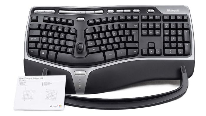 Microsoft Natural Ergonomic Keyboard 4000 UK Layout  Like New Pristine Condition