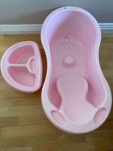 Baby bathtub