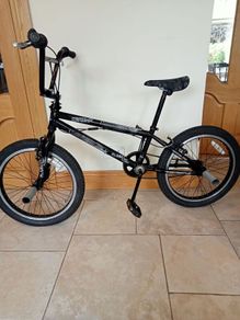 PLANET X,  BMX Freestyler with pegs, Age 9/13, in perfect condition