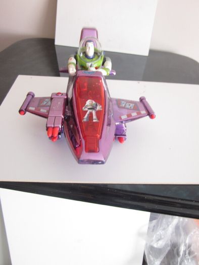 Disney Buzz Lightyear Galactic Cruiser