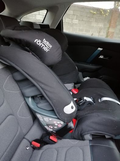 Britax Romer toddler car seat