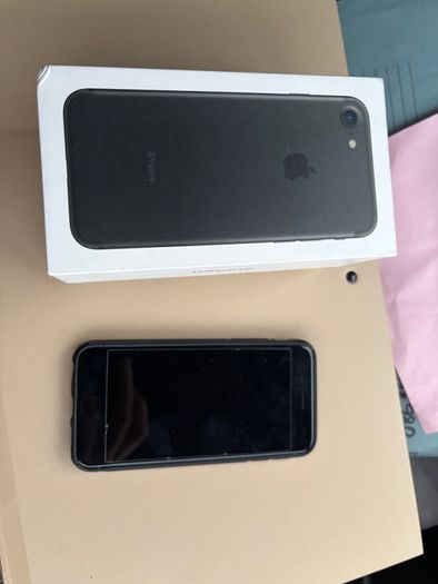 Apple Iphone 7 Black 32GB, battery health 95%