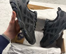 ASICS Gel NYC / Gel Quantum style trainers (black/grey)