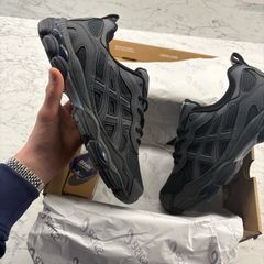 ASICS Gel NYC / Gel Quantum style trainers (black/grey)