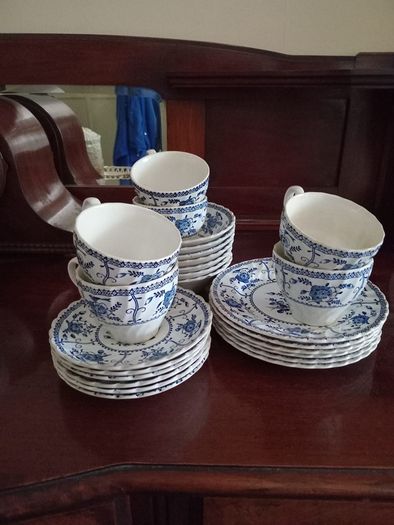 Johnson Brothers Indie Blue Tea Set