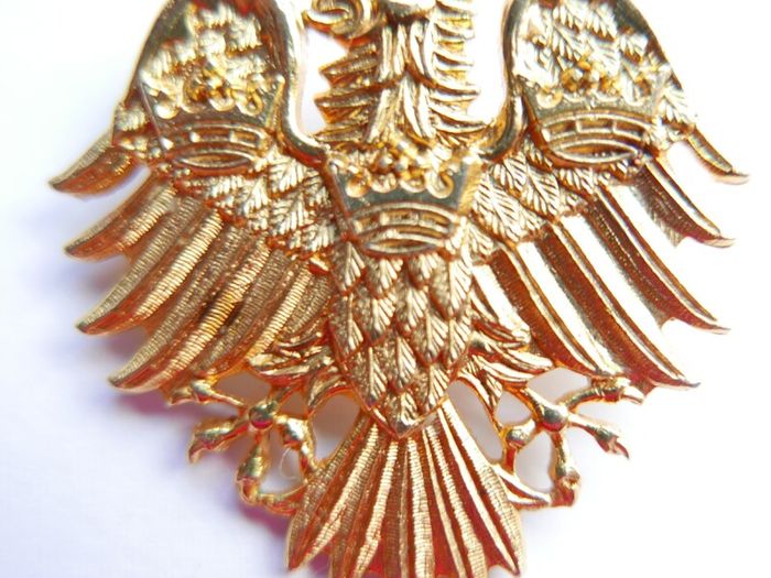 Vintage Gold Tone Eagle with Three Crowns Brooch | Vintage Gold Tone Eagle Brooch