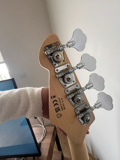 Full Bass Guitar Starter Kit .Amp, Headphones, Bag and Accessories