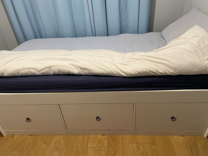 Single 3 foot bed