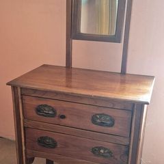 Antique vanity table