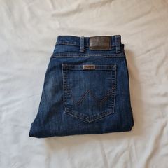 Wrangler bootcut straight Size 36/30 zip fly in excellent condition