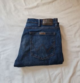 Wrangler bootcut straight Size 36/30 zip fly in excellent condition