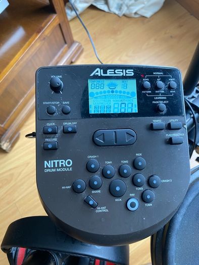 Alesis Nitro electronic drum kit