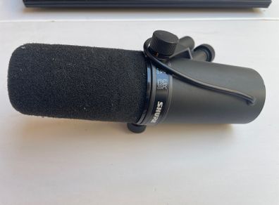 Shure SM7B with rode desk mounted boom