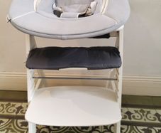 Hauck High Chair with bouncer