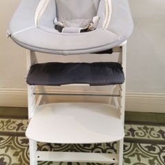 Hauck High Chair with bouncer
