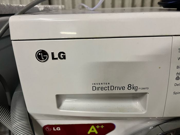 LG 8kg washing machine