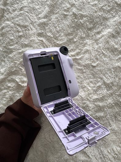 instax mini 12 (lilac colour)