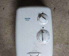 shower Triton t80si for parts