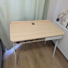 Office table