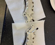 Harley Davidson, Performance Machine six piston brake calipers.