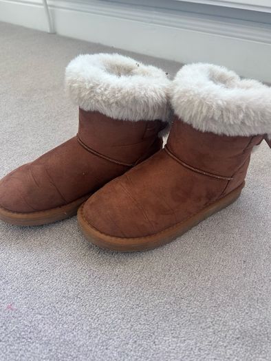 CONGUITOS Ugg style boots