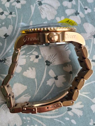 Invicta Grand Diver, new.